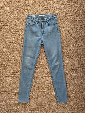 Levi’s 721 High Rise Skinny Jeans